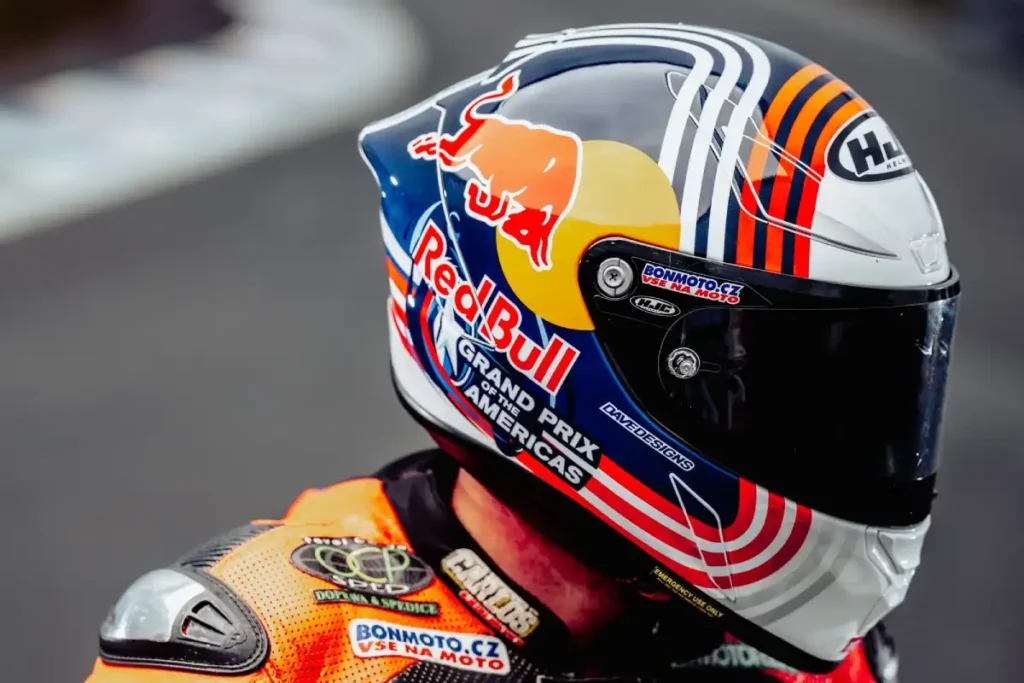 HJC RPHA 1 : cet intégral est un vrai casque de MotoGP, car il est homologué par la FIM.