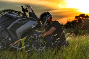 accessoires indispensables pour personnaliser et entretenir sa Kawasaki