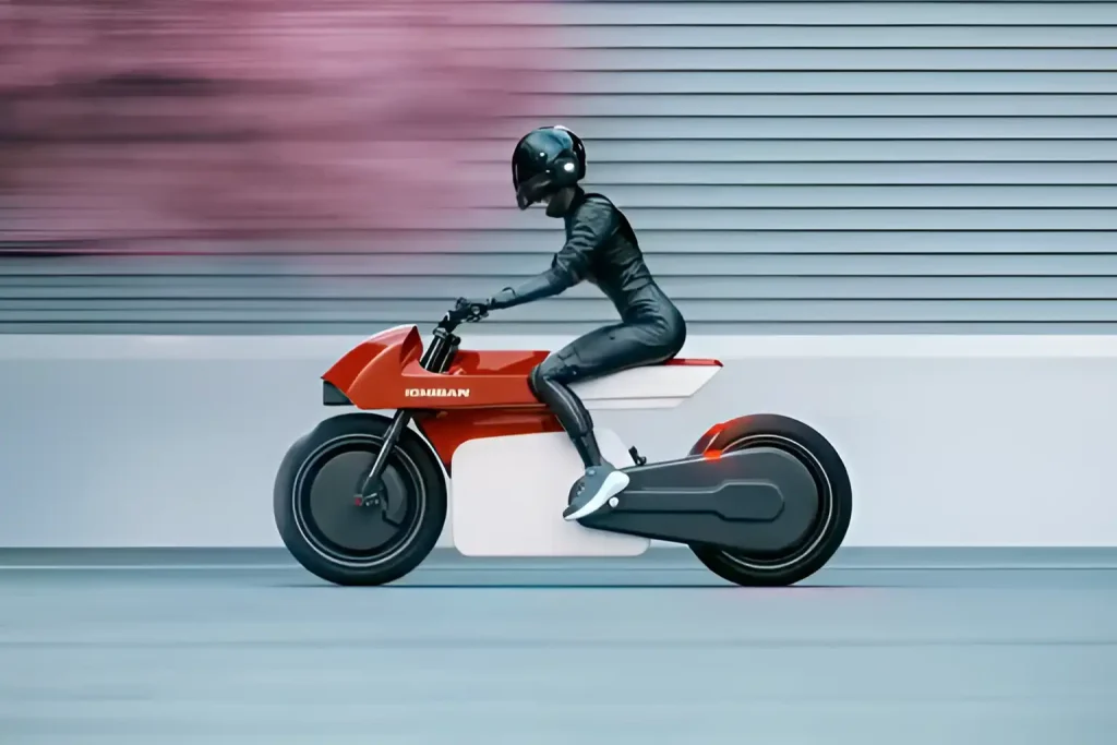 Moto d'Akira roule